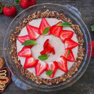 Recipe for Vegan Raw Seasonal Fruit Tart with Cashew Cream