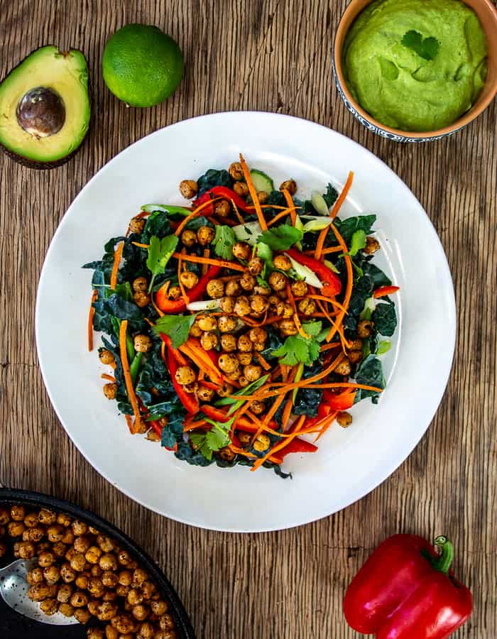 Mexican Salad with Avocado, Roasted Chickpeas and Red Pepper